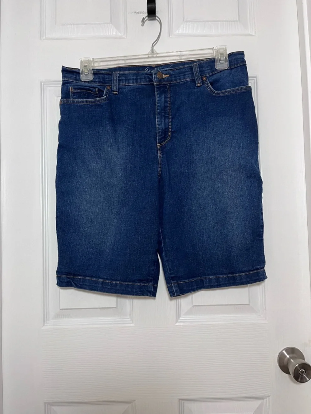 Gloria Vanderbilt Navy Blue Denim Jean Bermuda Shorts